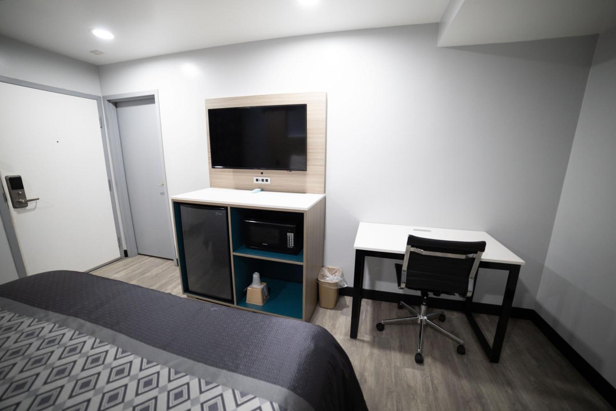 Express Inn & Suites Ontario Airport Eksteriør billede