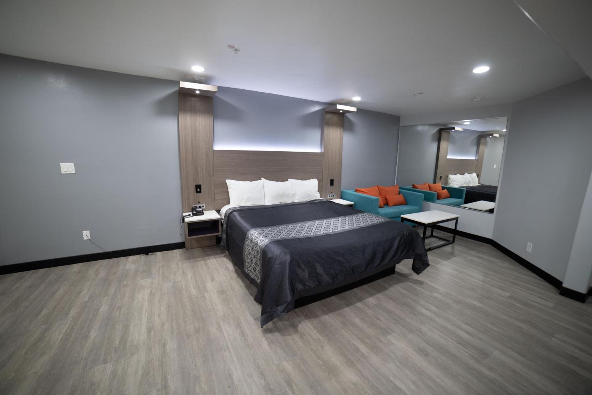 Express Inn & Suites Ontario Airport Eksteriør billede