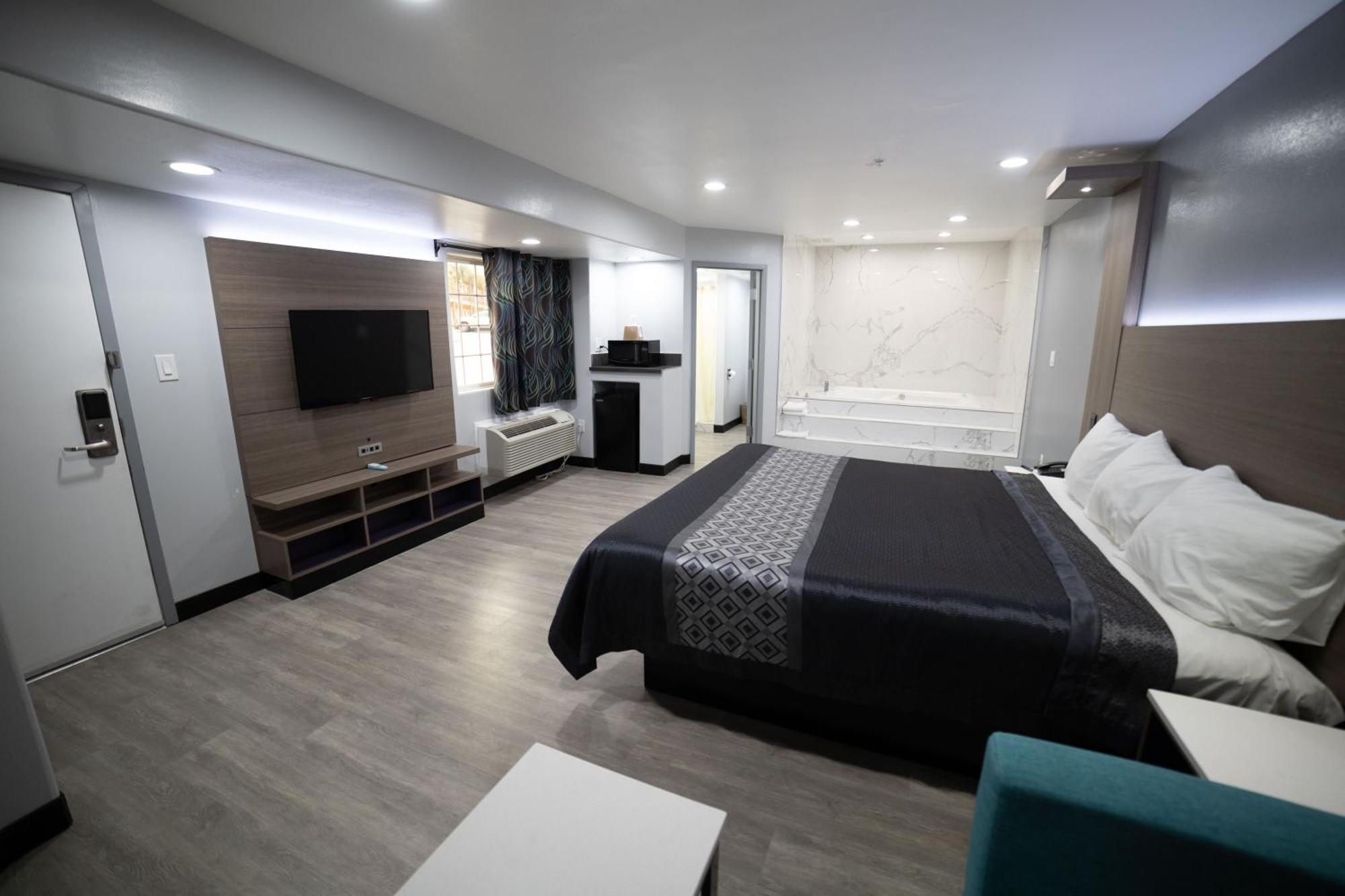 Express Inn & Suites Ontario Airport Eksteriør billede