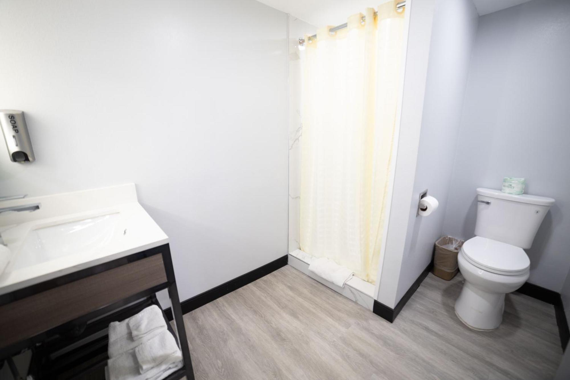 Express Inn & Suites Ontario Airport Eksteriør billede