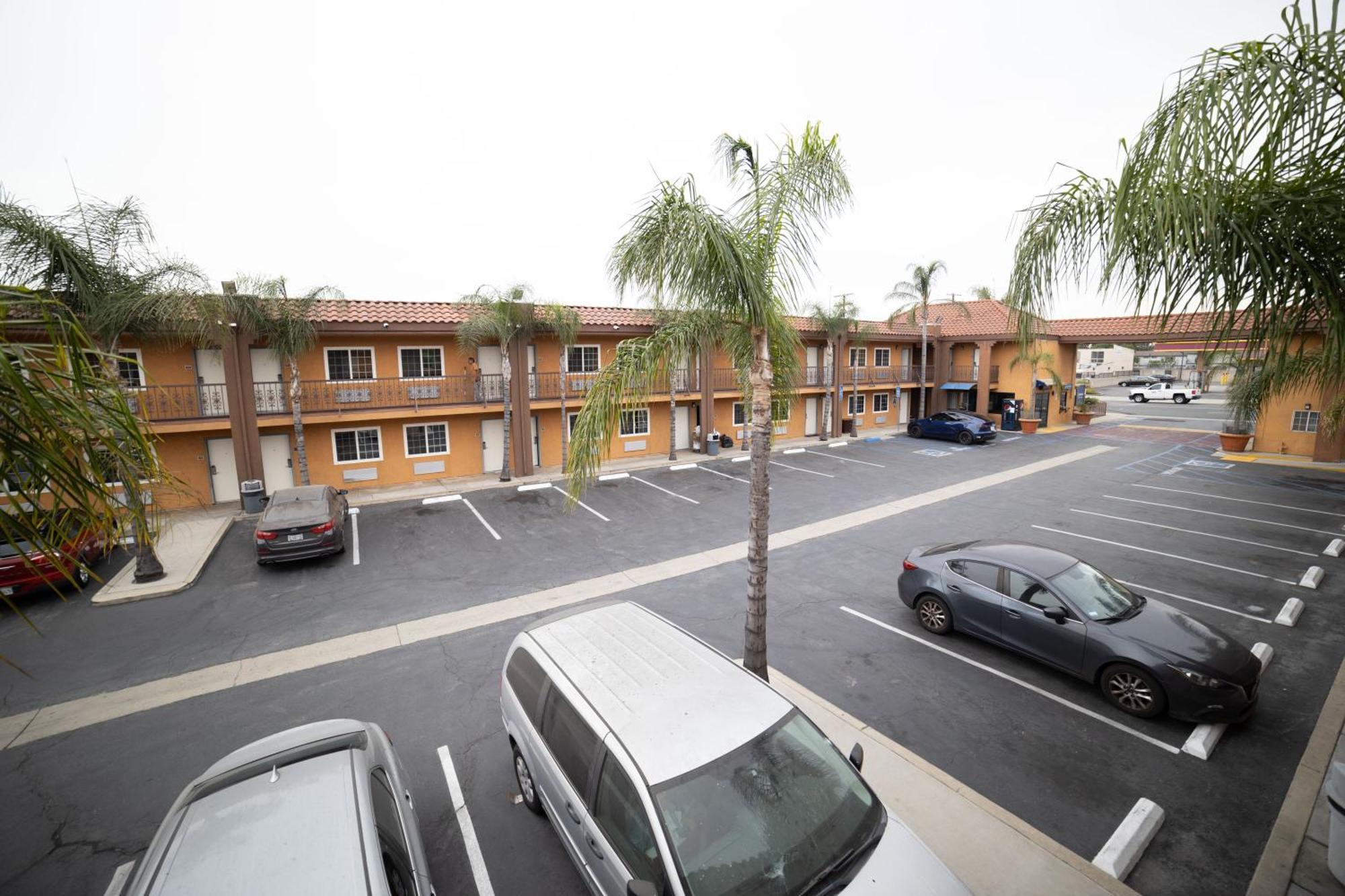 Express Inn & Suites Ontario Airport Eksteriør billede